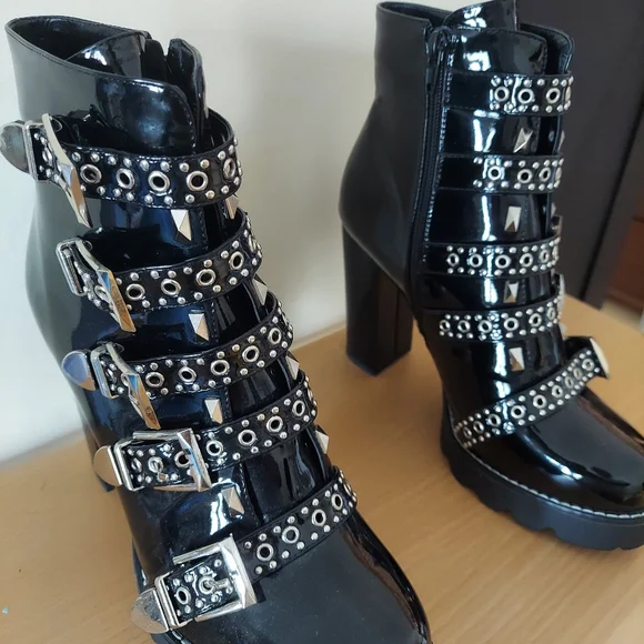 Azalea Wang studded chunky heel ankle boot - Picture 2 of 7